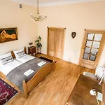 Cosmo - Old Money Apartamento *
