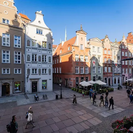 Cosmo - Old Money Gdańsk