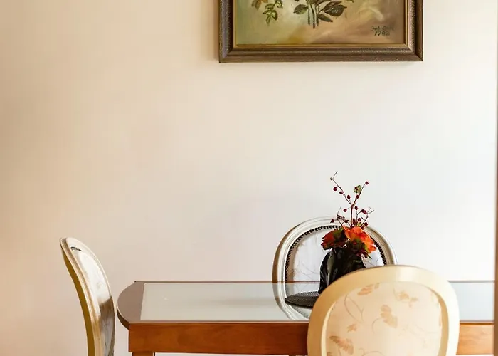 Lägenhet Cosmo - Old Money